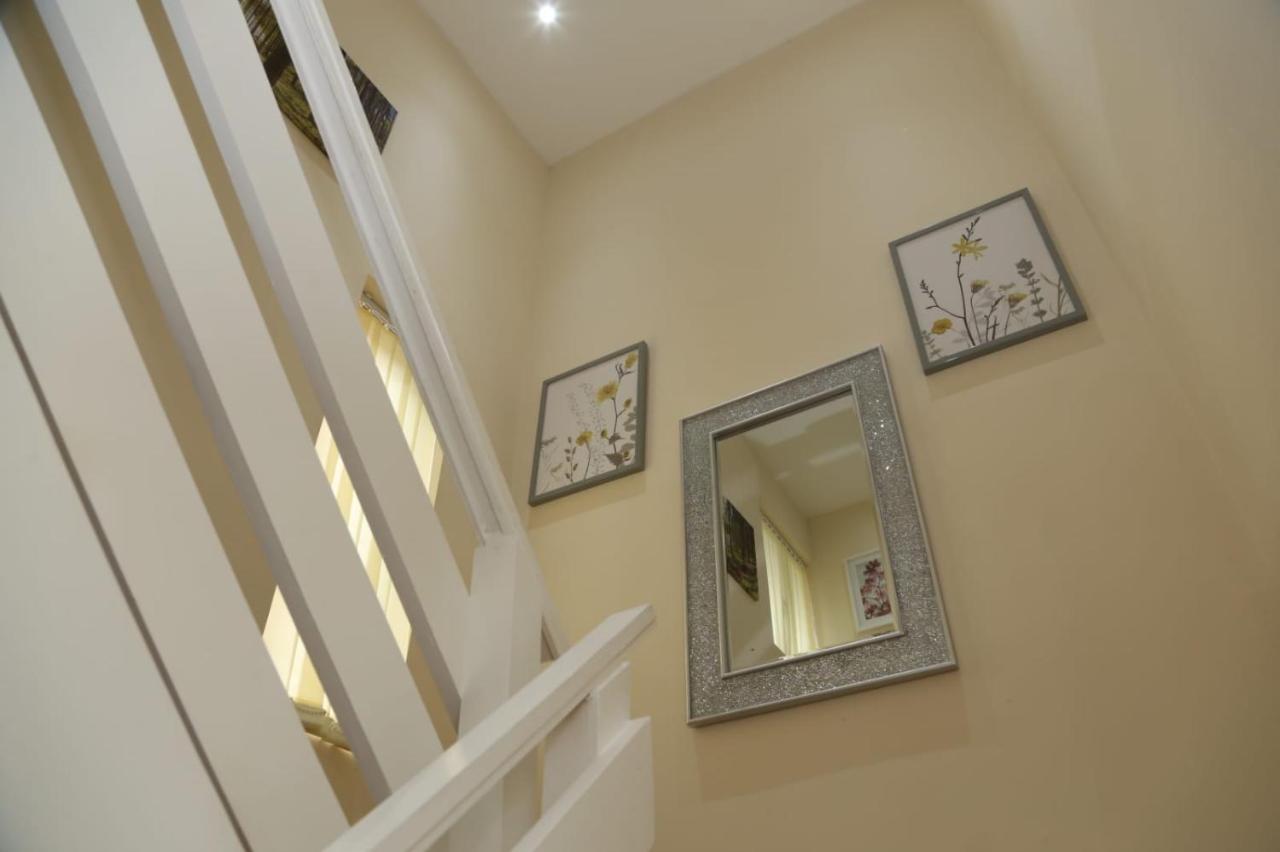 A A Guest Rooms Thamesmead Erith Extérieur photo