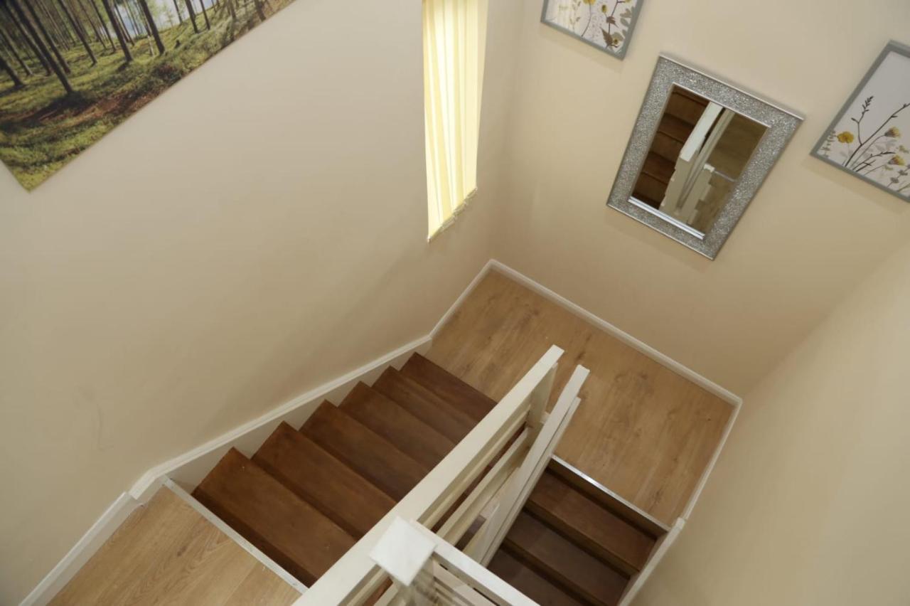 A A Guest Rooms Thamesmead Erith Extérieur photo