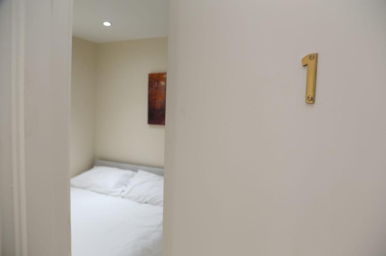 A A Guest Rooms Thamesmead Erith Extérieur photo